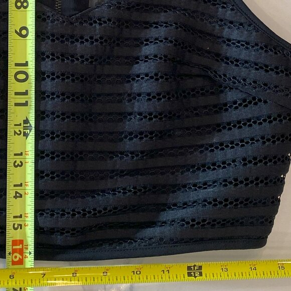 Charlotte Russe - Sleeveless Top, Embroidered/Textured-feel, Back Zip, Sheer - L - Picture 6 of 7